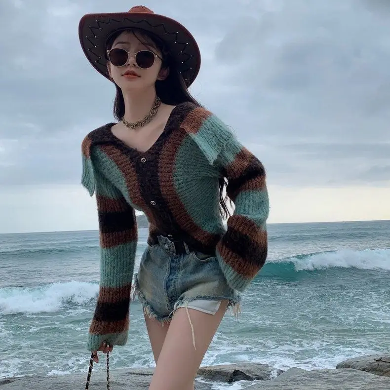 Стиль отпуска дизайн Sense Niche короткий полосатый вязаный кардиган женский