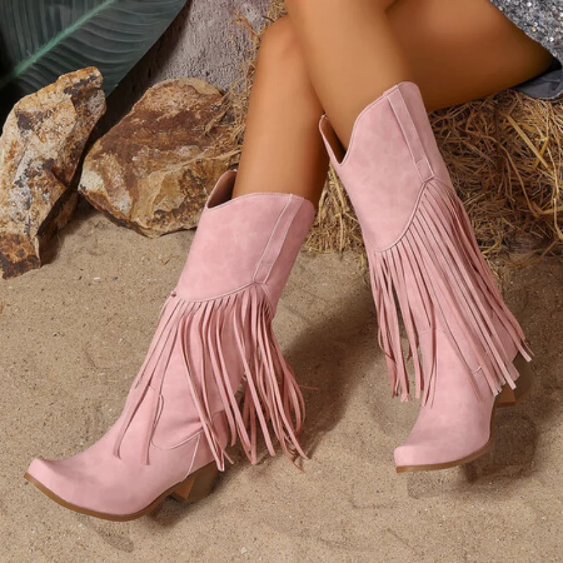 Розовые женские ковбойские сапоги до середины икры с кисточками и бахромой в