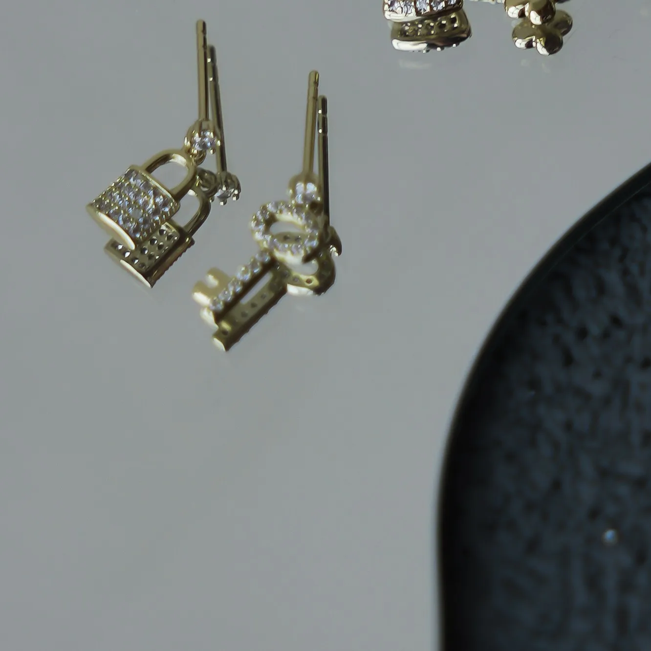 

Стразы висячие серьги с застежкой и ключом дизайнерские ювелирные изделия серьги с цитрином для женщин трендовые 2022 новая коллекция