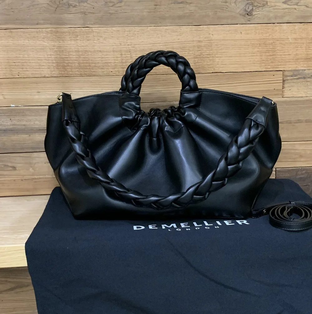 New Demellier Cloud Bag Crossbody Bag 2023 Women's Pleated Handheld Chain Bag Premium Leather Bag