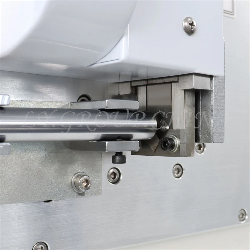 Рисунок 4 - 6-колесный серводвигатель с сенсорным экраном LY 225