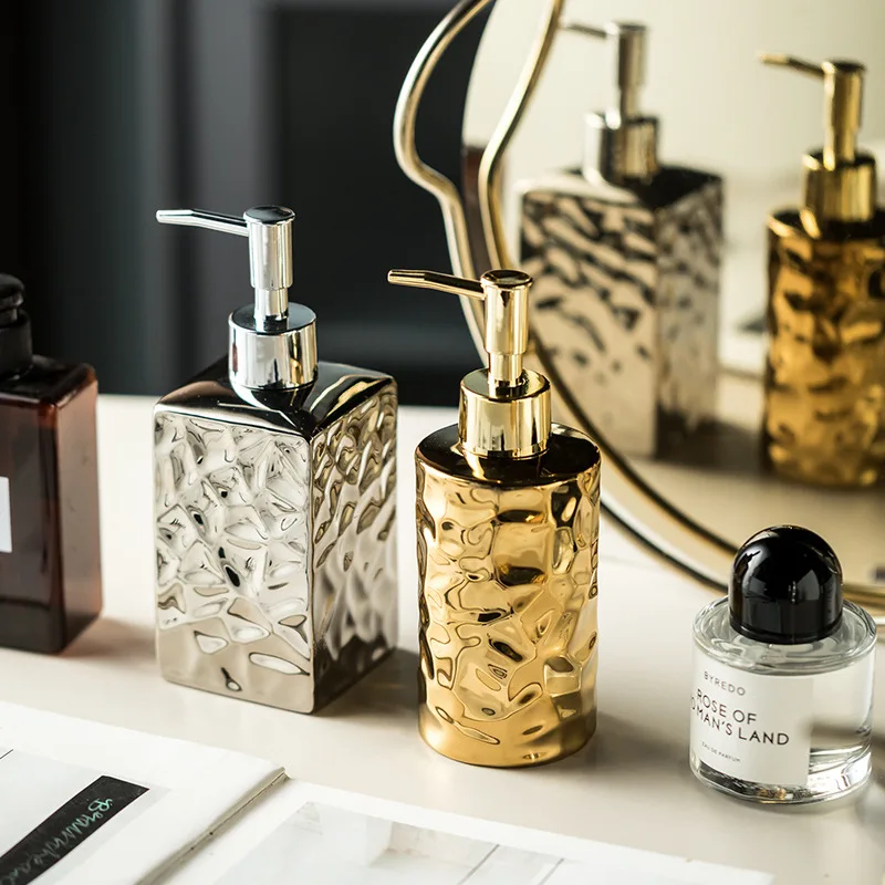 Роскошные аксессуары для ванной комнаты