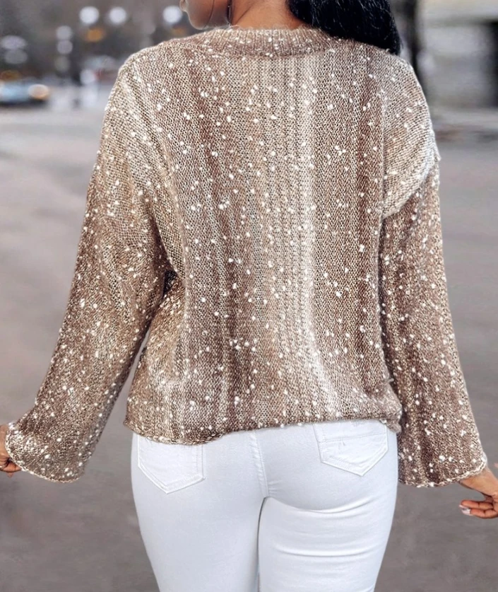 Женский трикотажный свитер с V-образным вырезом и контрастными блестками