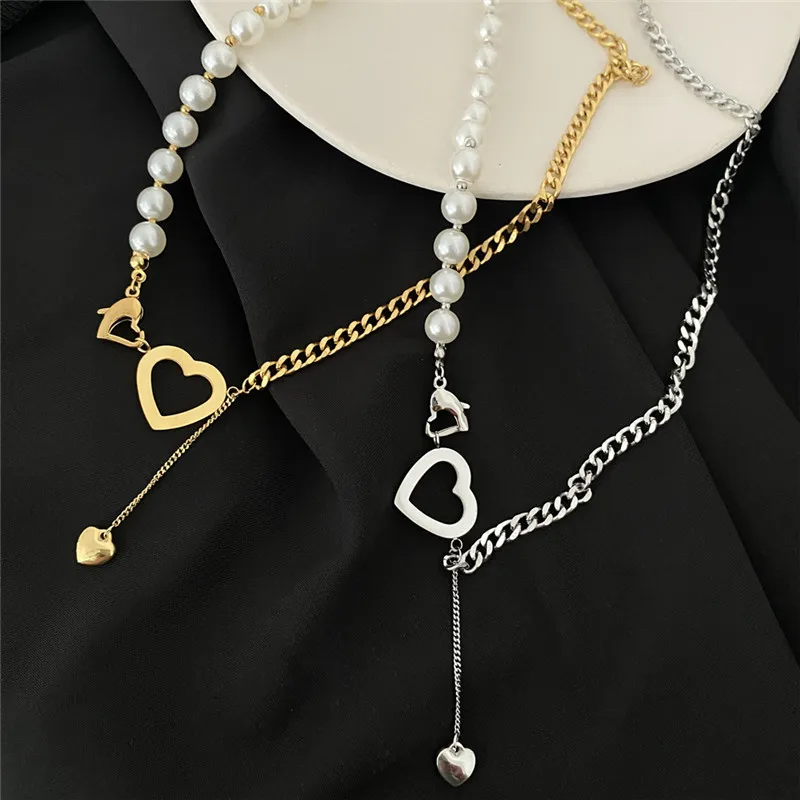 

Titanium Steel Chain Imitation Pearl Splicing Necklace With A Simple And Caring Collarbone Chain For Women New Jewelry For 2023