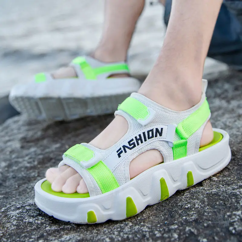 

Sandal male summer wear new anti - slip anti - smelly outdoor leisure driving slippers male thick bottom beach shoes