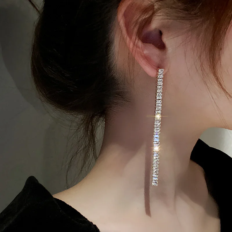 

Korean version of long tassel inlaid zircon women's earrings French high-end fashion exaggerated cool temperament women's earrin