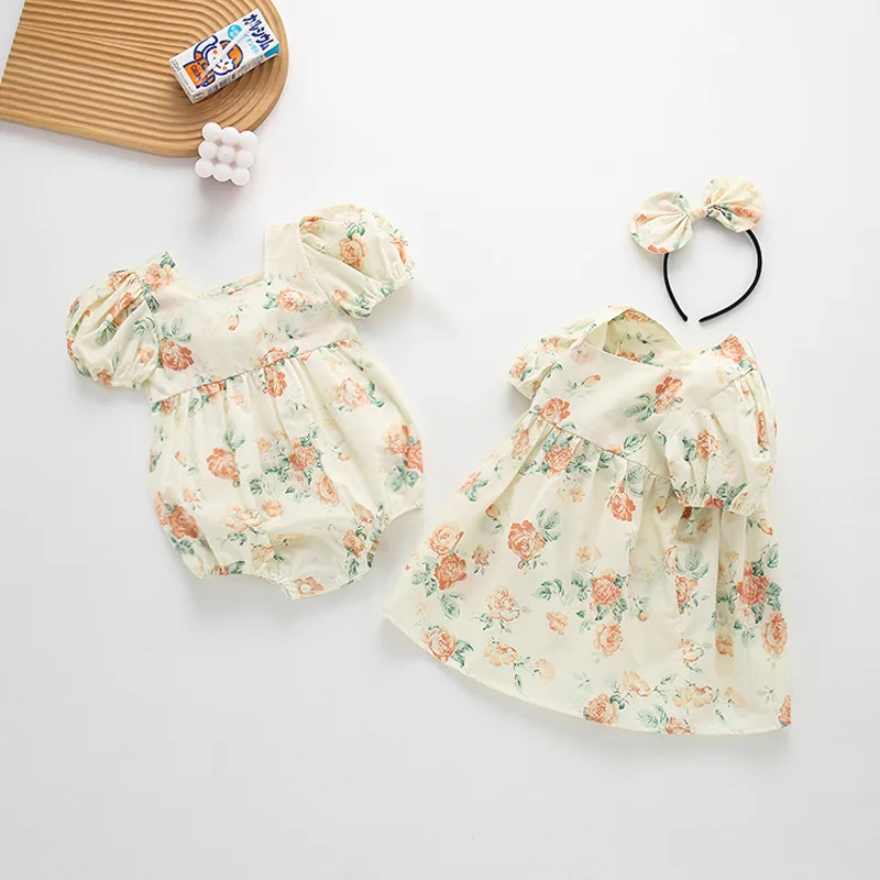 

2023 Baby Summer Short Sleeve Korean Flower Sister Dress Baby Ha Yi Full Moon Princess Bag Fart Sleeveless fanny pack dress