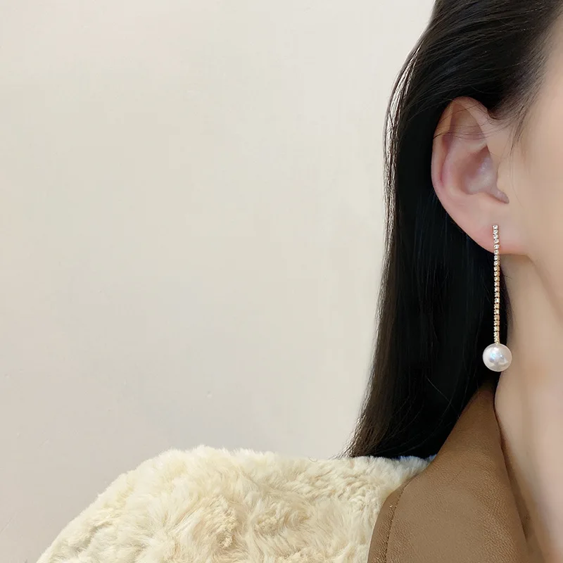 Серьги-гвоздики женские с жемчугом простые корейские украшения в стиле мори