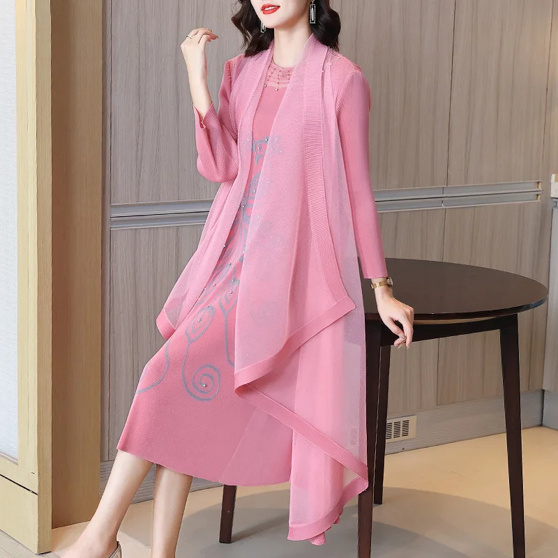 

Mom Wedding Suit Long Dress Autumn 2022 New Plump Girls Slim Looking Large Size Women's Wear Miyake Pleated Fake Two-Piece Dress