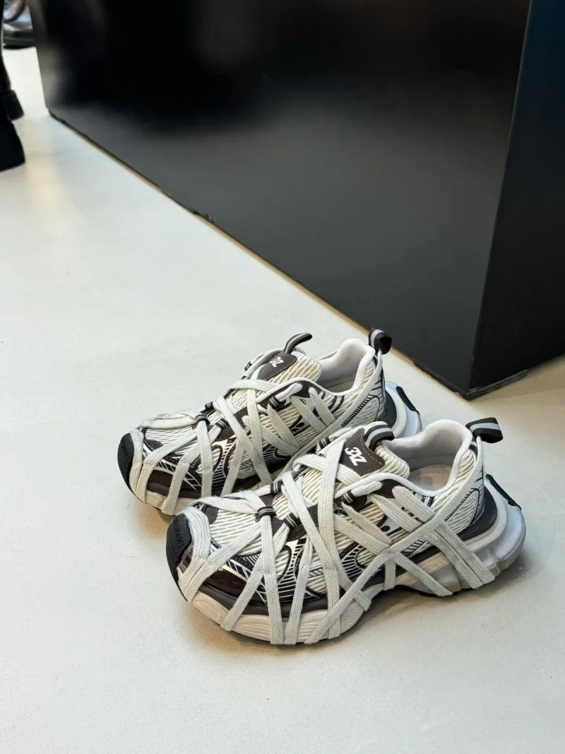 Парные неуклюжие кроссовки с ремешком Человек-паук 10-е световое поколение