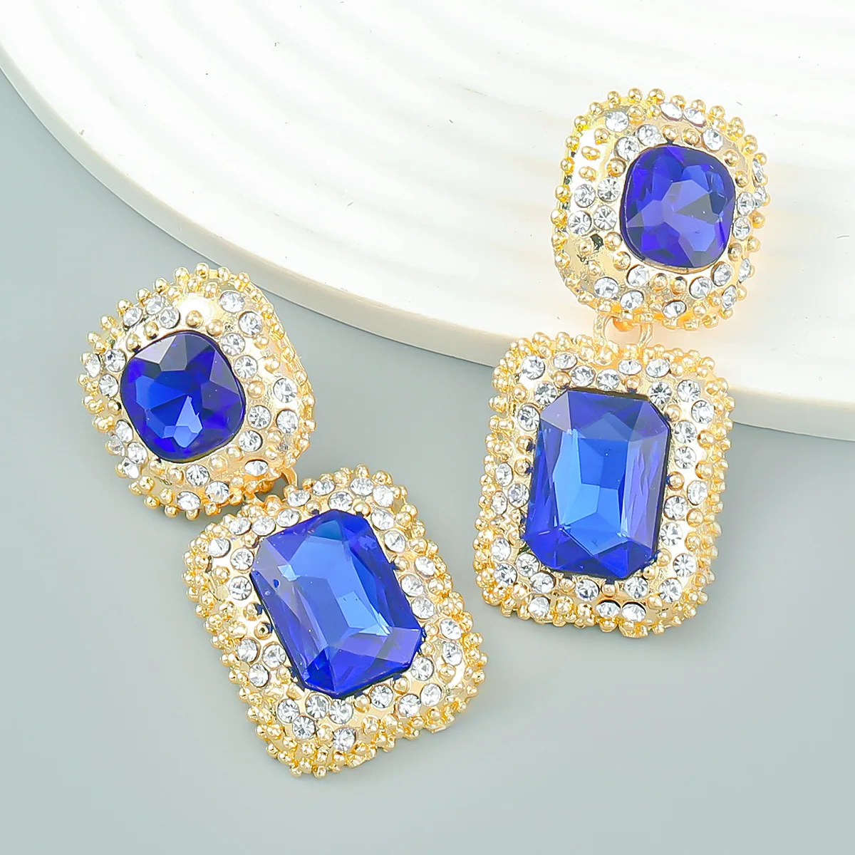 Vintage Square Green Crystal Dangle Earrings for Women Europe Style Luxury Banquet Party Jewelry Accessories 2023 Trend Brincos