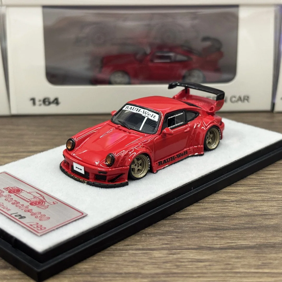 Фото QIDIAN МОДЕЛЬ 1:64 RWB930 Четырехцветная модель автомобиля из смолы в 2025 году №3