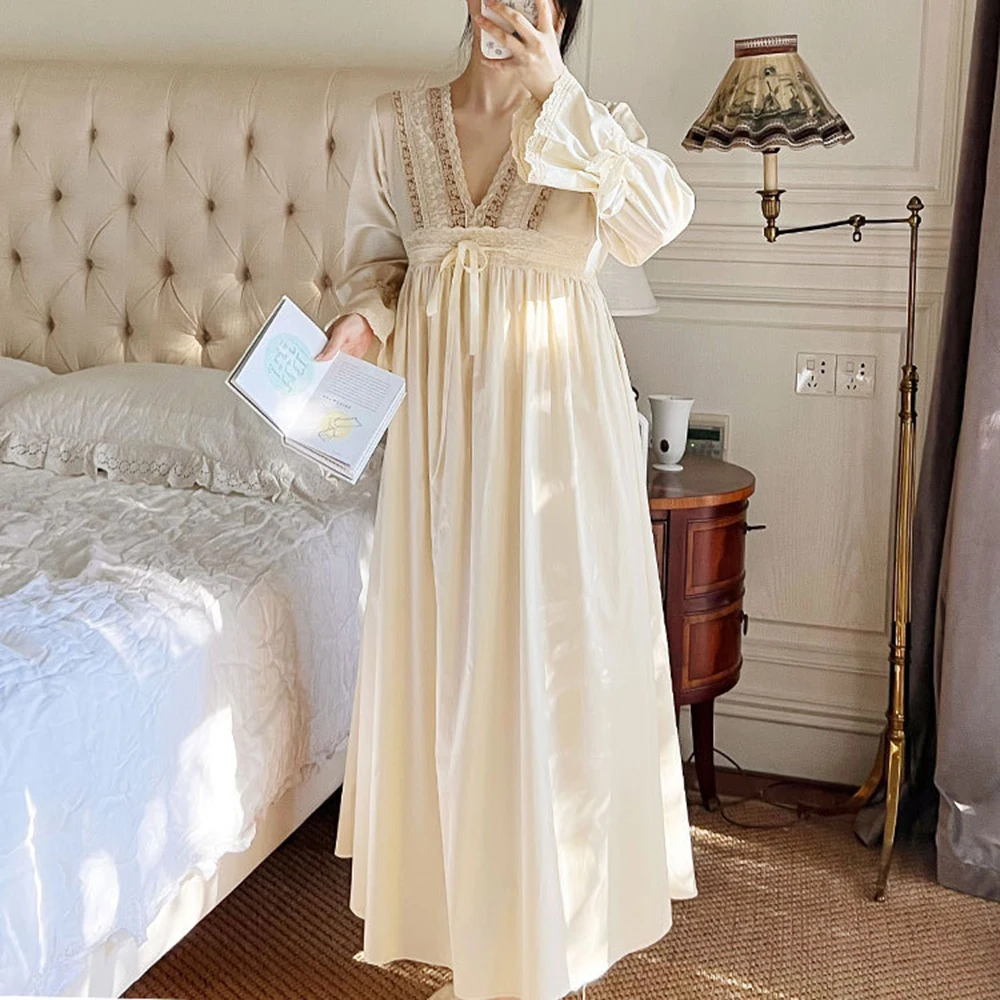 Women Jacquard Vintage Princess Elegant V-neck Nightgown For Spring Autumn Sweet Palace Beautiful Long Sleeve Cotton Nightdress