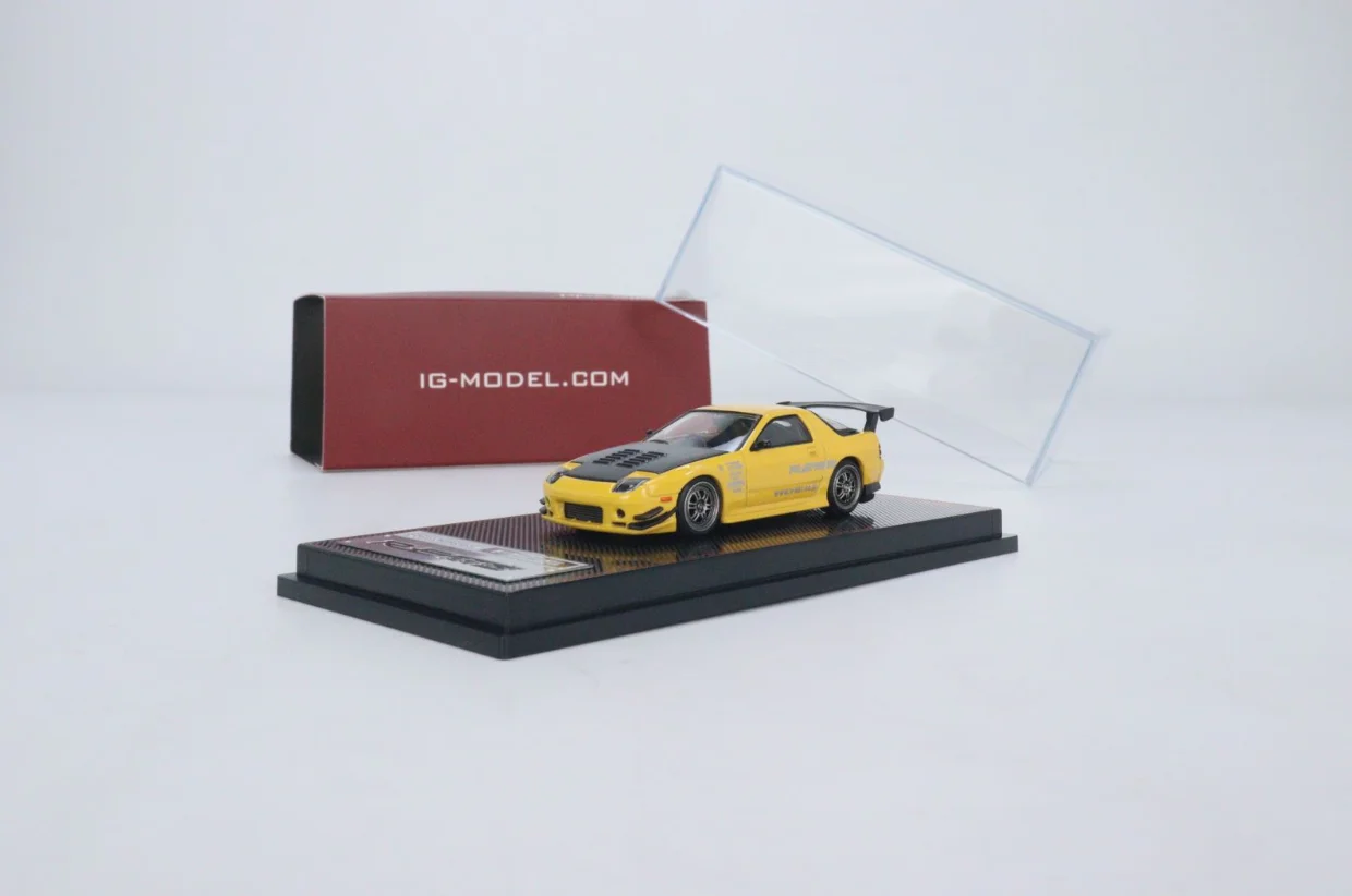 

IG 1:64 Mazda Mazda RX-7 (FC3S) RE Amemiya Alloy Model Collection Ornament Gift