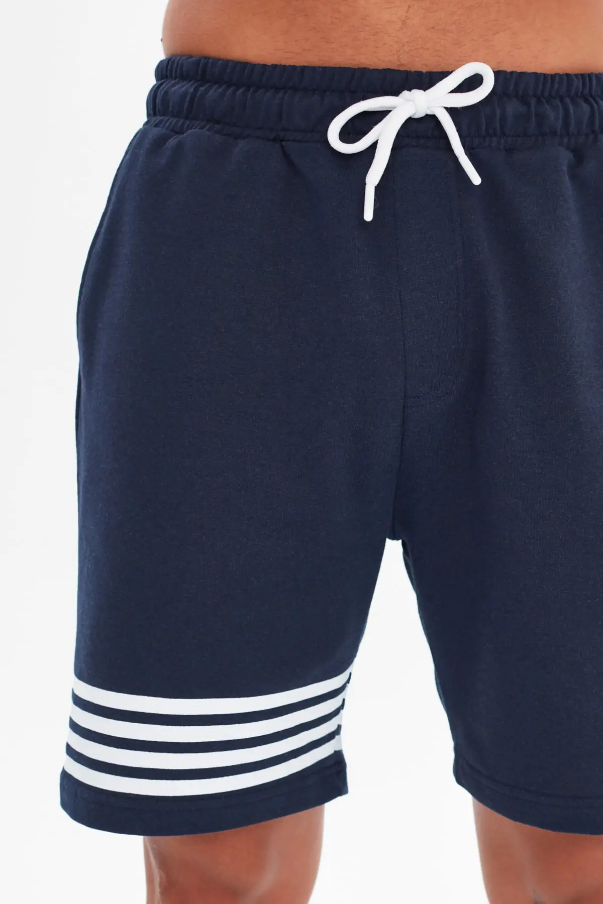 

Trendyol Men 'S Regular Fit Shorts & Bermuda TMNSS21SR0562