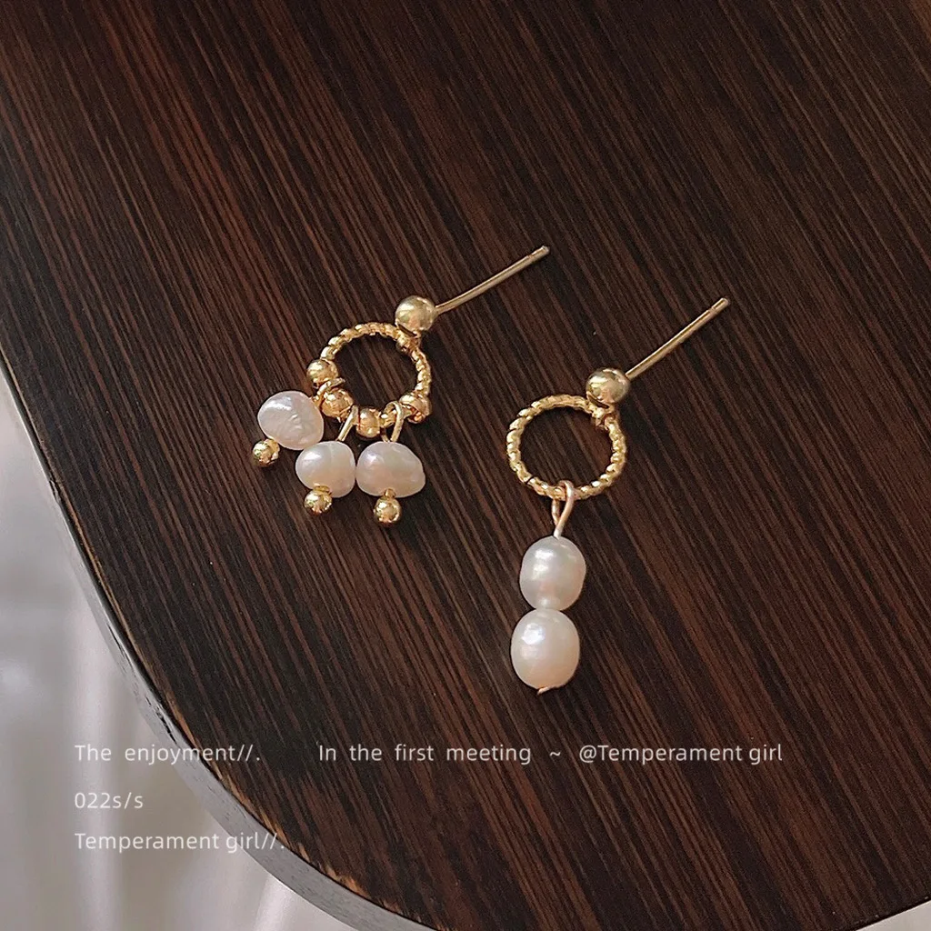 

Freshwater Pearl Hand-Made Niche Design Sense Earrings 925 Silver Needle Plated 14K Asymmetric Ear Studs Ins Simple Ear Jewelry