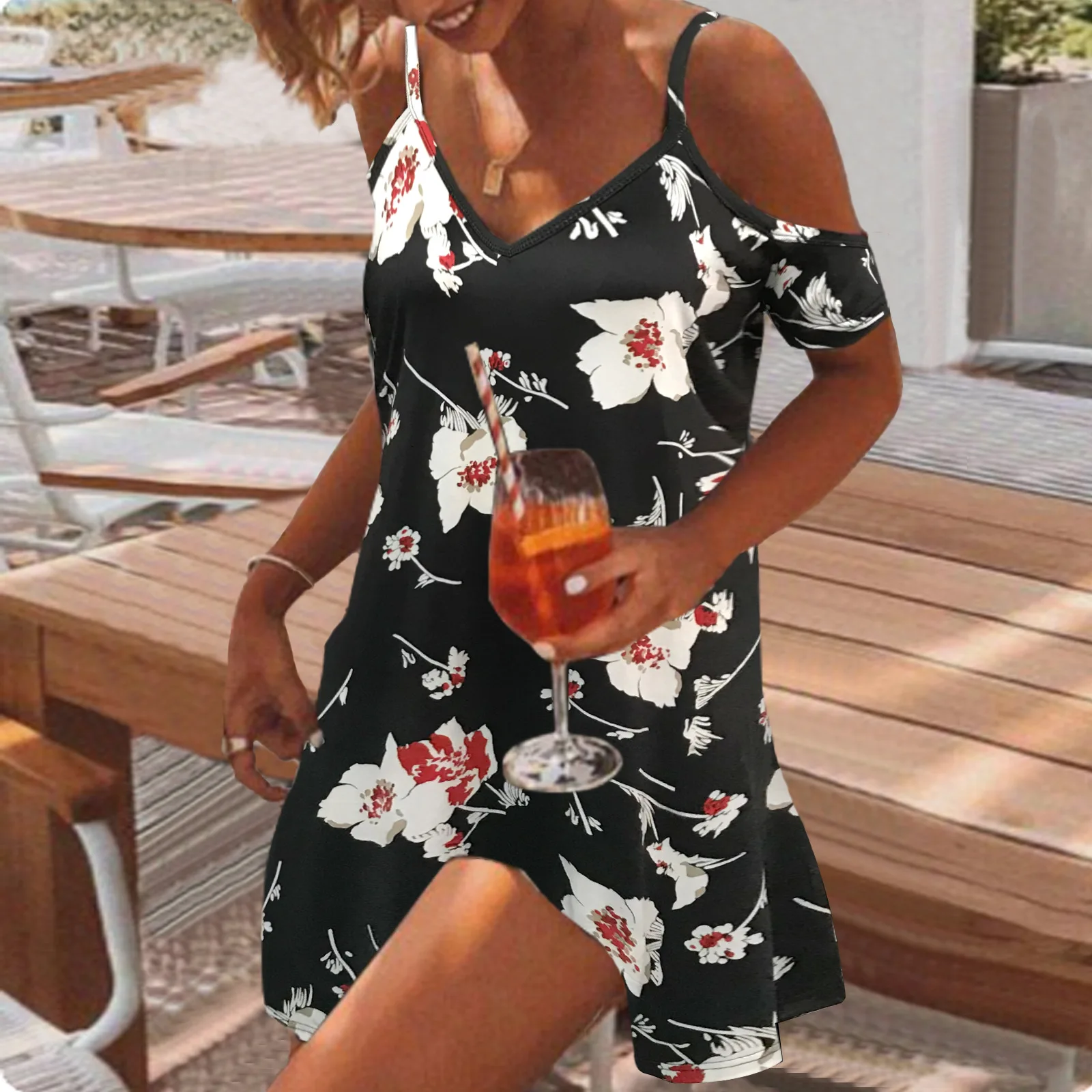 

Women's Cold Shoulder Criss Cross Neckline Casual Tunic T-Shirt Swing Dress with Pockets