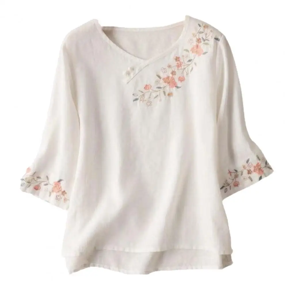 

Chic Summer Shirt Fine Sewing-Crafts Side Split Hem Female Tees Casual Chinese Style Buttons Embroidery Flower Top