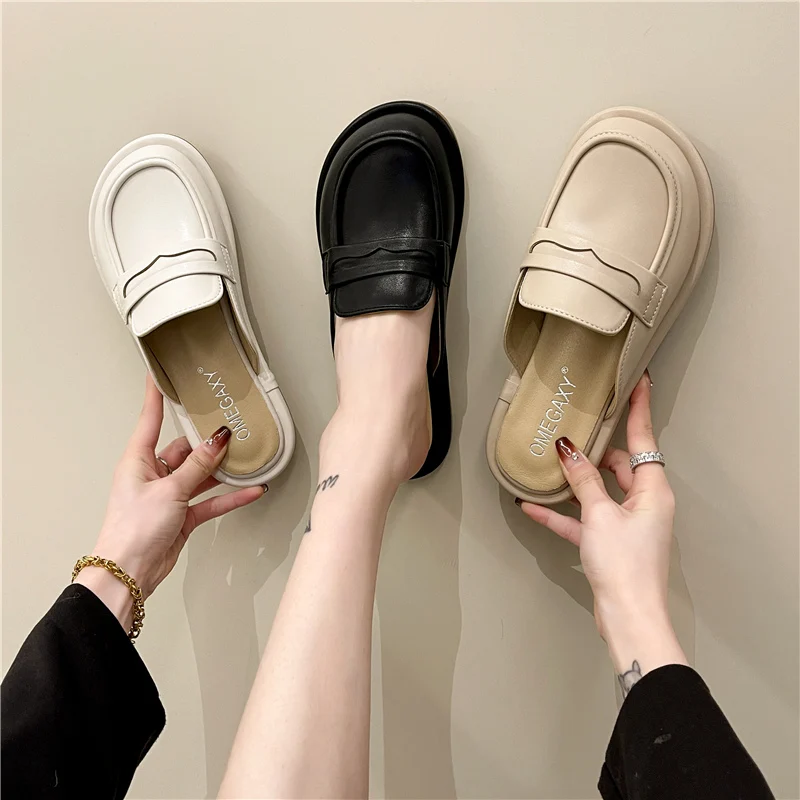 

Slippers Women Summer Female Mule Pantofle Shoes Low Slides Cover Toe Loafers Rubber Mules 2023 Flat Rome Basic PU Shoes Woman 2