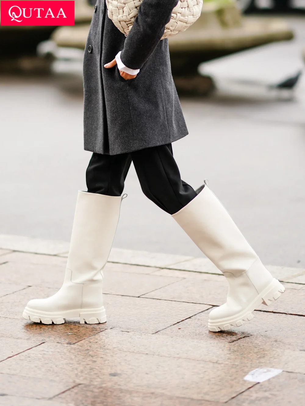 QUTAA/2023 г. Женские сапоги до колена зимние мотоциклетные сапоги из натуральной кожи на среднем каблуке вечерние туфли на платформе женские размеры 34-43