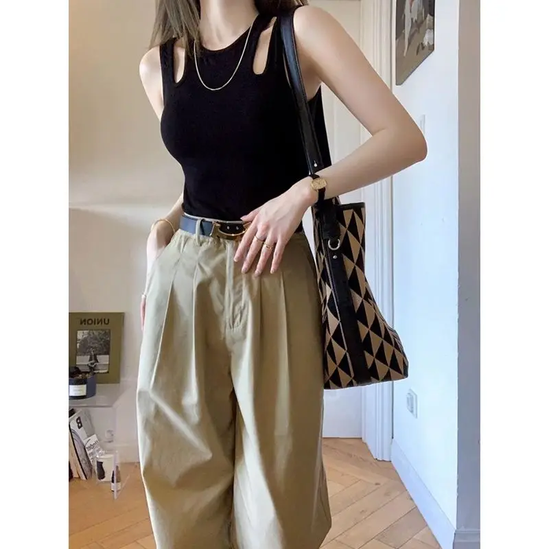 Майка женская облегающая без рукавов пикантная однотонная черная рубашка с