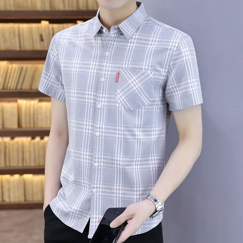 Men's Buttoned Down Short Sleeve Checkered Shirt Men Single Patch Pocket Quality Casual Regular-fit Plaid Cotton Shirts E71