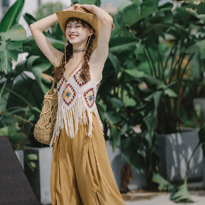 Топ вязаный женский без рукавов с бахромой кисточками по краю разные цвета