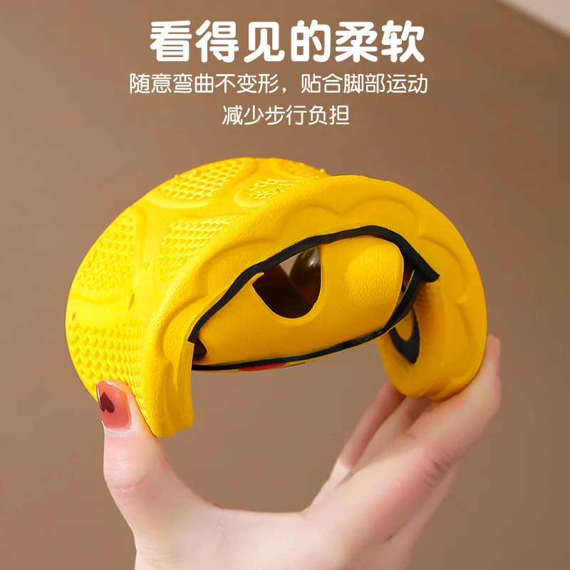 

Сандалии Pikachu детские, Нескользящие, плоская подошва, мультяшный рисунок, для ванной комнаты, пляжные тапочки, подарок для детей