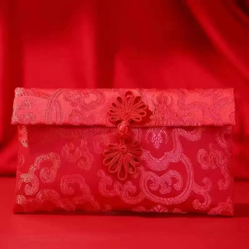 

Красные шелковые конверты для Нового года
