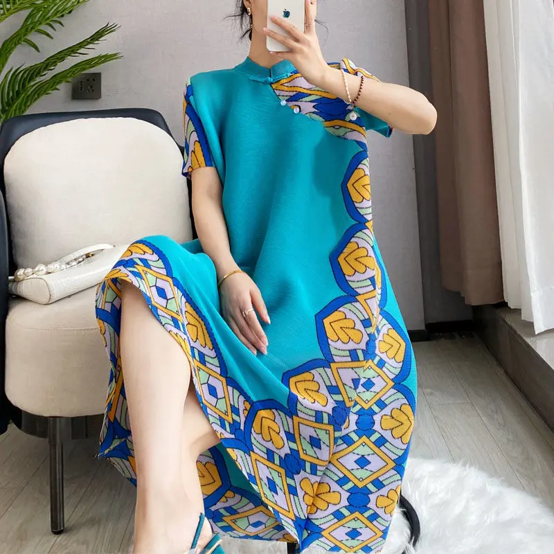 

Женское свободное платье с принтом, модное платье средней длины со складками и круглым вырезом в стиле ретро, легкое роскошное платье с коро...