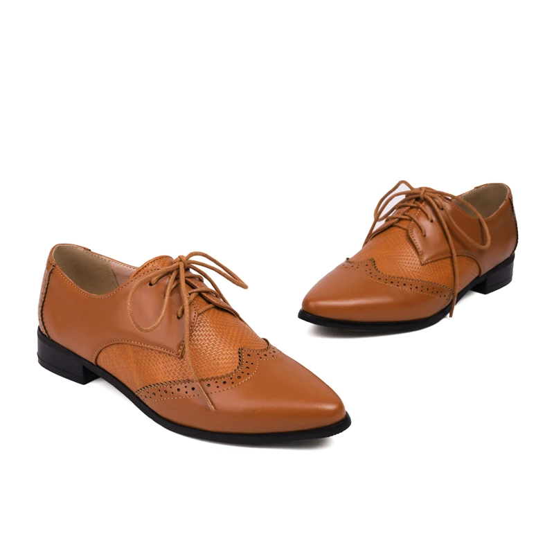 Женские туфли-оксфорды в британском стиле серебристые на шнуровке заостренный