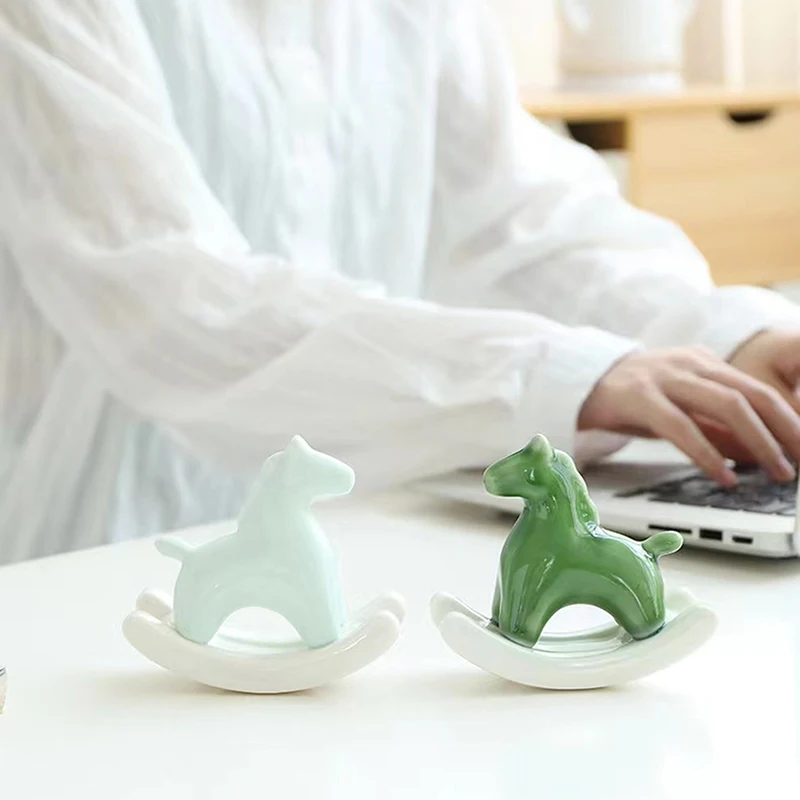 Керамический орнамент лошади-качалки современное минималистичное украшение