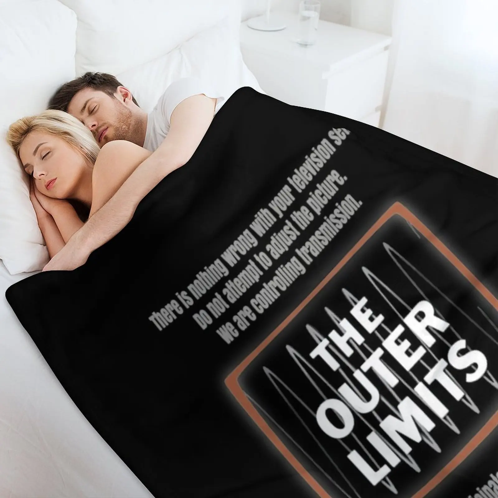 Футболка Outer Limits Телешоу The - Retro Seventies_by Humanitees_ Плед Одеяла Retros Ковдри для дивана