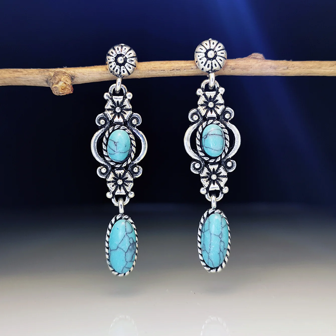 

Vintage Bohemian Eardrop Handmade Blue Color Pendant Earrings Fashion Jewelry Party A Gift