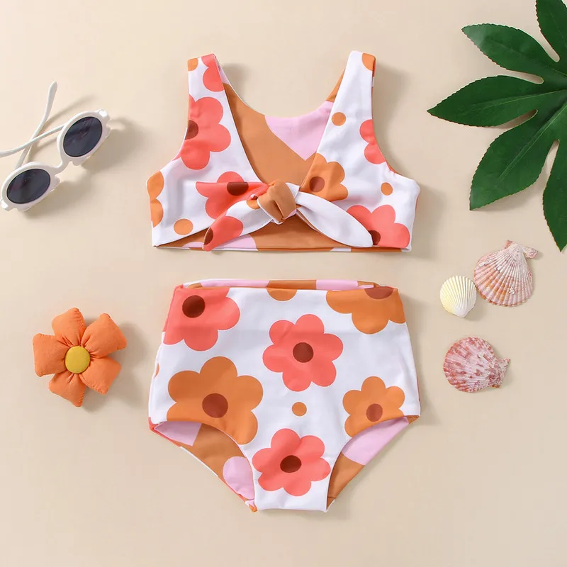 

Infant Girl Summer Swimsuit Summer Clothes 2023 Flower Heart Print V-Neck Front Knotted Vest High Waist Shorts 0 to 24 Months