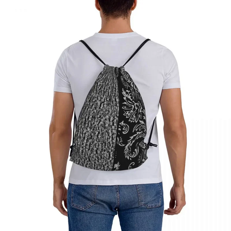 Рисунок 6 - Рюкзаки в викторианском стиле Vibe