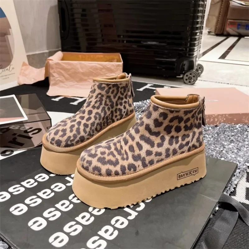 Ботильоны женские дизайнерские на молнии с леопардовой платформой