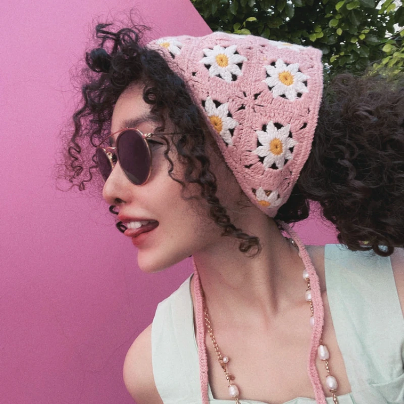 

Korean Retro Triangle Headscarf Handmade Needle Hook Flowers Fresh and Sweet French Hairband Fashion Blogger Women's Headband