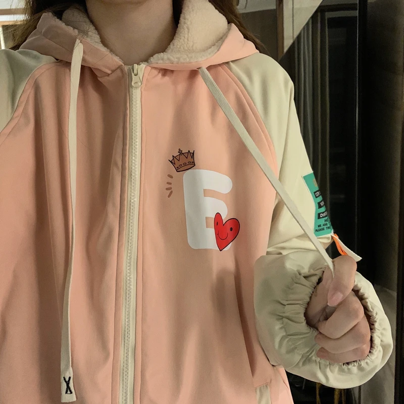 Утепленная верхняя одежда с флисовой подкладкой осенне-зимняя для девочек