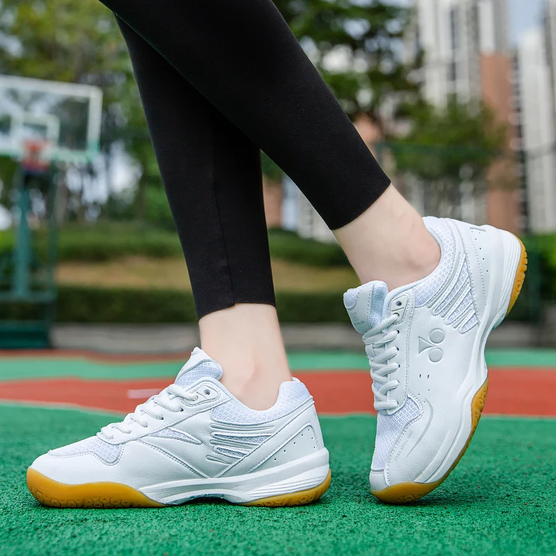 New Men's and Women's Professional Badminton Shoes Mesh Surface Breathable Non-slip Tennis Volleyball Training Shoes Size 35-44