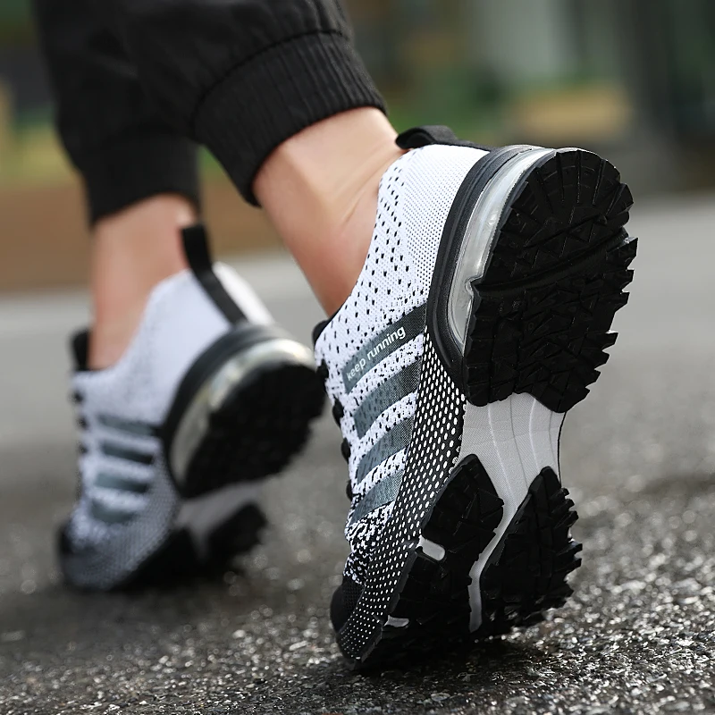 Unisex Sports Shoes Summer New Men Sneakers Lace Up Low Top Casual Air Cushion Shoes Breathable Womens Running Shoes Size 35-47