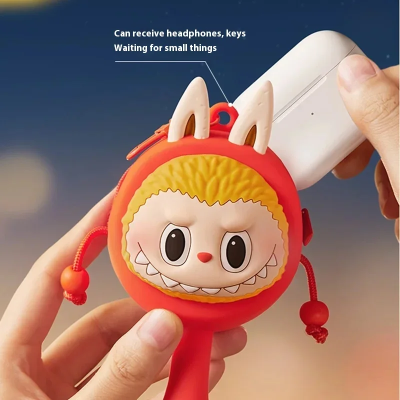 Аутентичные комплекты гарнитуры Labubu Monster Comes to Town фигурки героев милые аксессуары