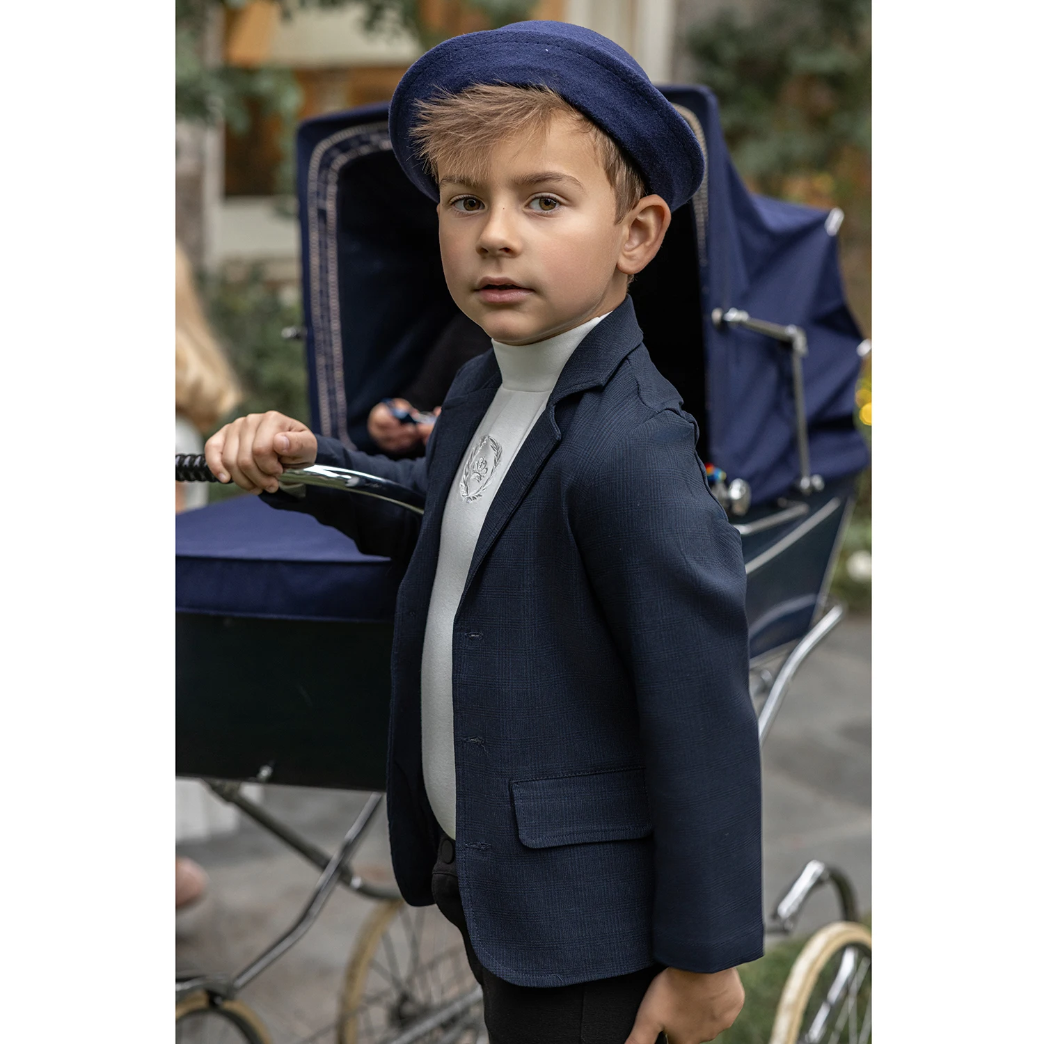 Коллекция AP AW26 Madeline: Платье с цветочным принтом для девочек, свитер с круглым вырезом для мальчиков, семейная одежда для братьев и сестер. (art.: 3920dc7fb6623) - 3920dc7fb6623