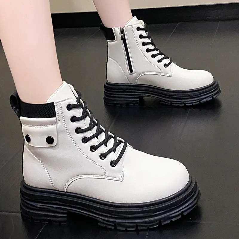 2022 Designer Thick Sole 2022 Winter Fashion Casual Martin Shoes Short Plush Comfortable Women's Thick Sole Shoes
