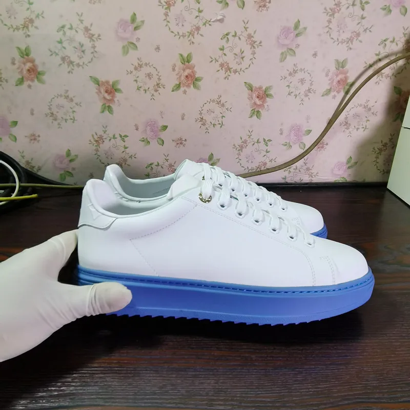 

New Luxury Design Leather Queen Emcee White Sneakers Casual Sneakers Men's and Women's Shoes Same Style Please Women's Shoes