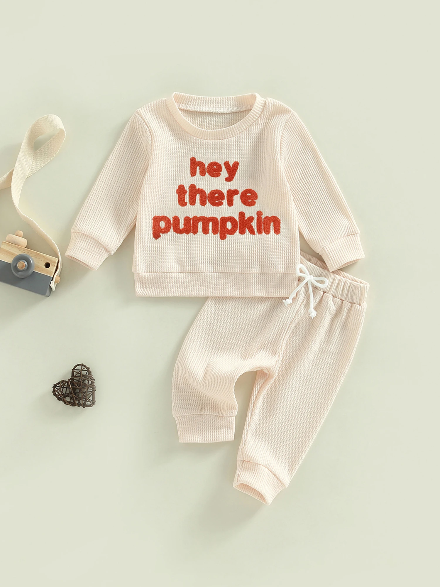 

Cute 2-Piece Halloween Costume Set for Babies Cozy Sweatshirt with Embroidered Letters Matching Trousers - Adorable Toddler