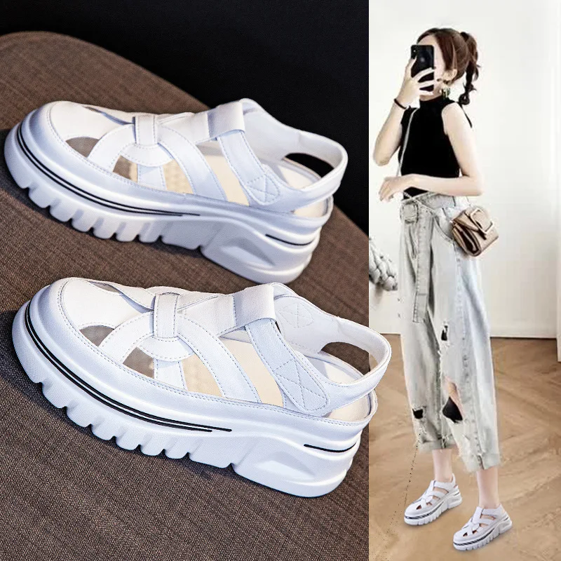 

Baotou sandals women's 2022 summer new thick-soled leisure fashion sandals women's inner heightening small white shoes