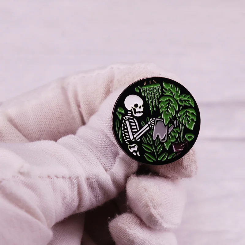 Эмалированная булавка с надписью You Make Me Feel Living Plant значок со скелетом для полива