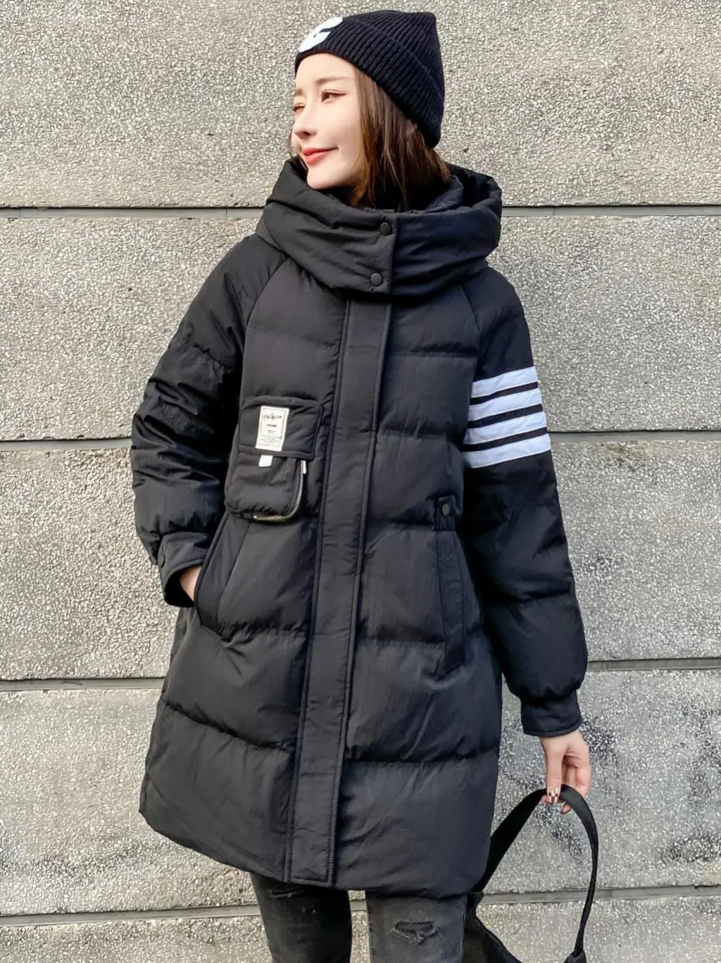 Down jacket women's medium length 2022 new Korean loose thickened 90 white duck down hooded white warm coat winter