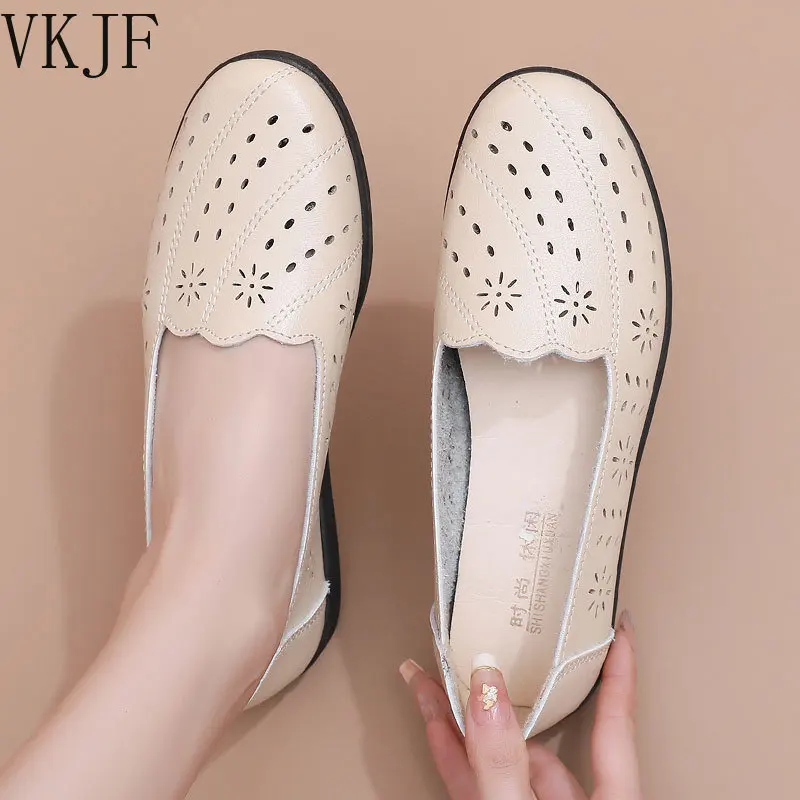 

Women New Loafer Summer Hollow Breathable Ladies Casual Flats Shoes Soft Sole Comfortable Mom Leather Flat Shoes Female Moccasin
